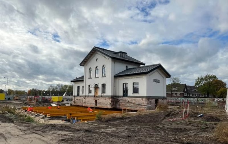 Monumentaal stationsgebouw Vught verhuist op 30 oktober