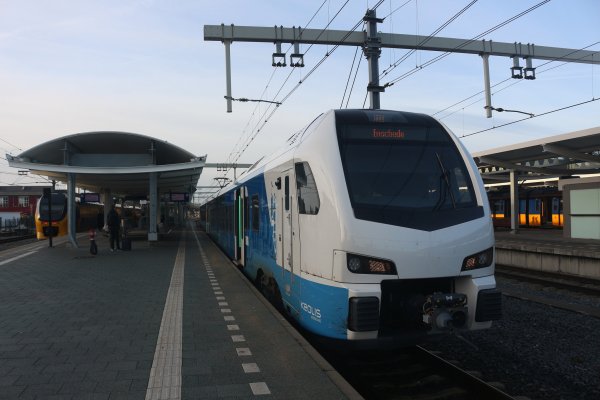 Overijsselse fracties pleiten voor alarmeringslijn bij Keolis (Foto: Treinenweb)