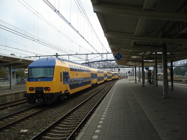 Er wordt een onderzoek gestart naar de gevolgen van treinreizen tijdens de coronacrisis (Foto: Boudewijn Deurvorst)