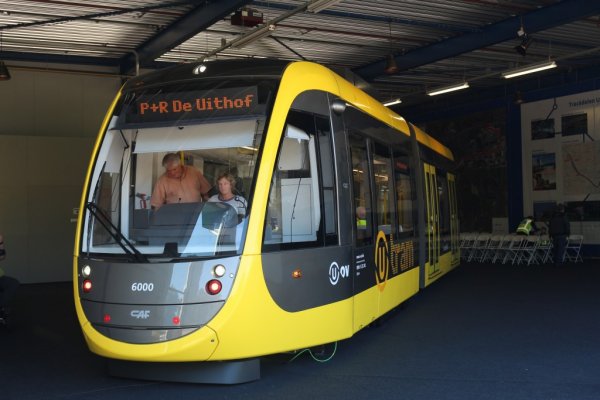 Nieuwe tram op de Uithoflijn